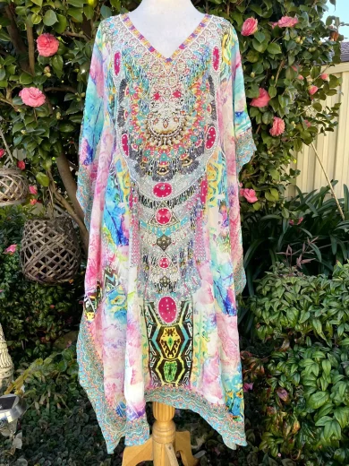 jo-medium-length-kaftan-image