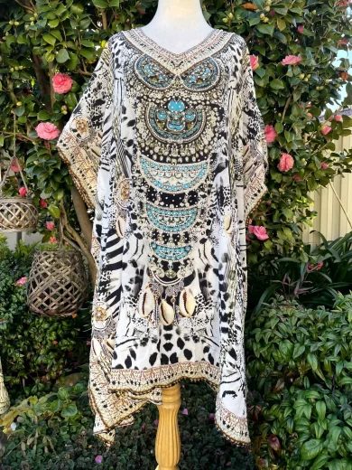 meg-short-kaftan-image